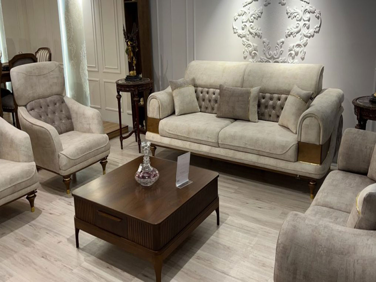 مبل راحتی مدل لاله