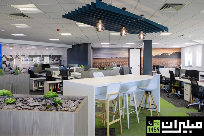 واژه Maverick به معنای «جدا از جمع»، «خلاق»، «قانوننشکن» و «متمایز» است.