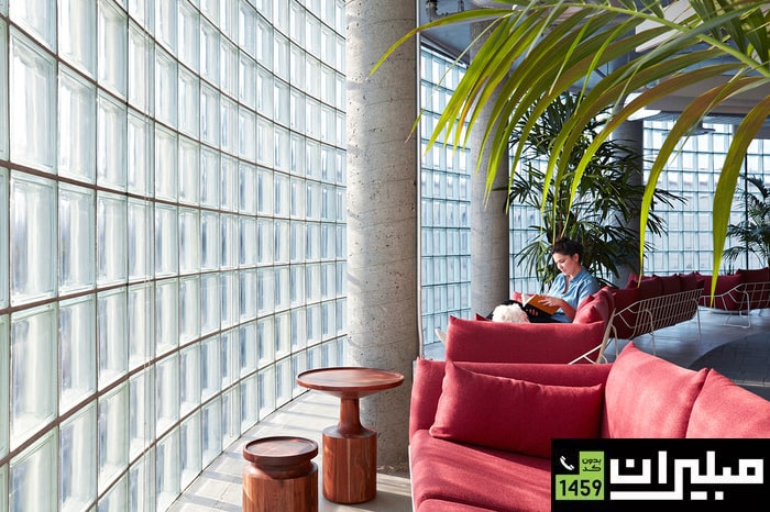 مبلمان اداری در دفتر Airbnb؛ راحتی اولویت اول